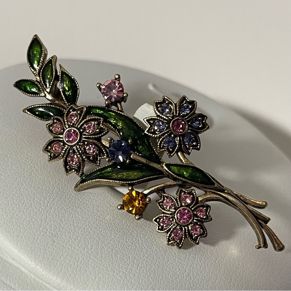 Trifari Floral Motif Brooch Colored Stones Circa 1950s Vintage Flower Bouquet - Picture 9 of 10